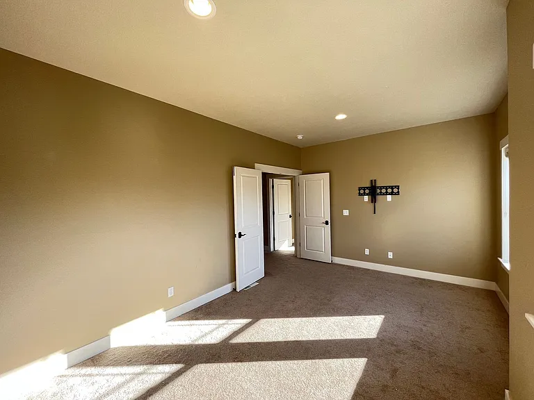 14753 NW Olive St — Photo 35