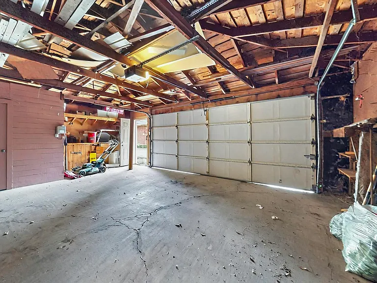 7305 Lehigh Dr — Photo 19