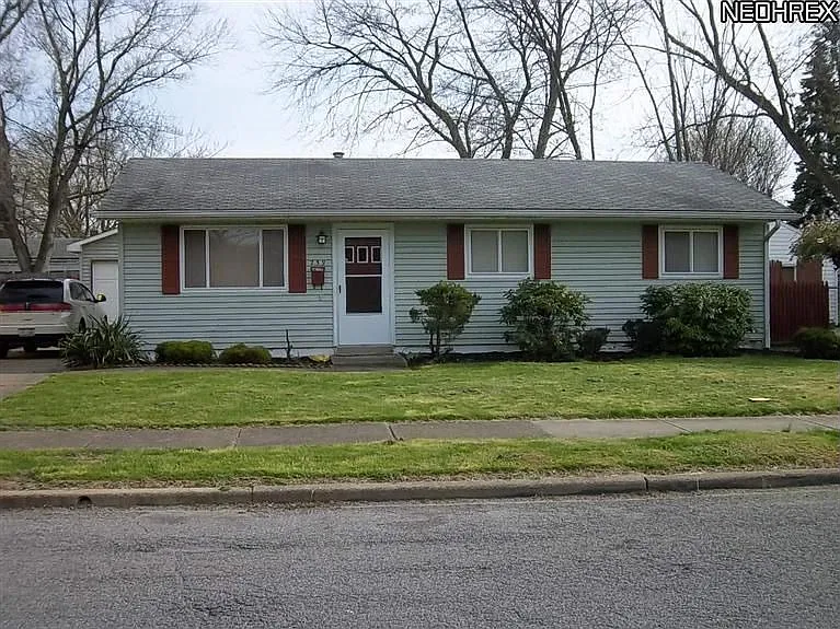 259 Mumford Dr photo 1