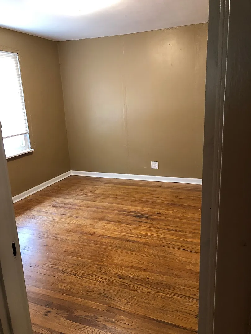 Nice All Brick 2 Bedroom 1 Bath House in Saint John — Photo 4