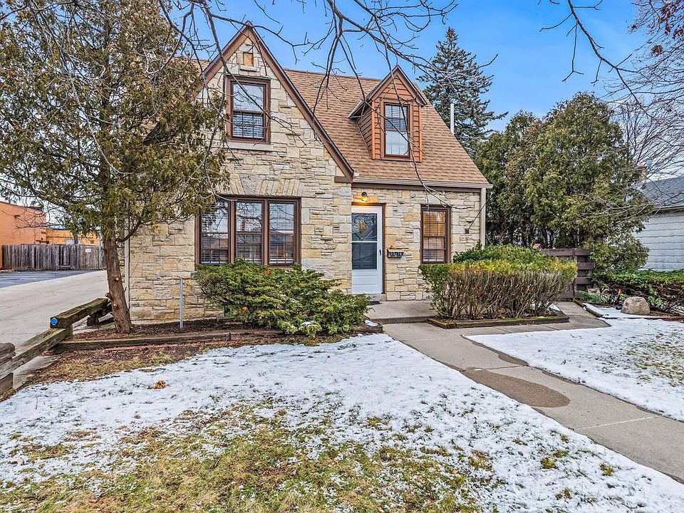 1st image of 5576 North Iroquois AVENUE