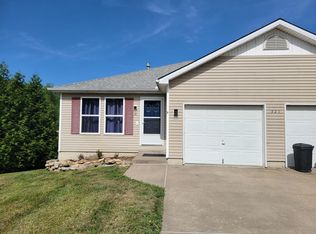 521 S Dyer St APT B, Odessa, MO 64076