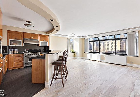 4th image of 1437 3rd Ave APT 9A
