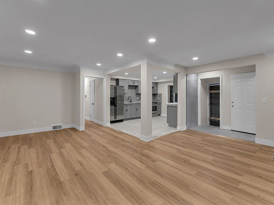 1st image of 4316 Lakewood St #1