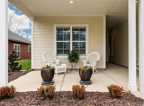 3rd image of 6719 Shoal Creek Dr