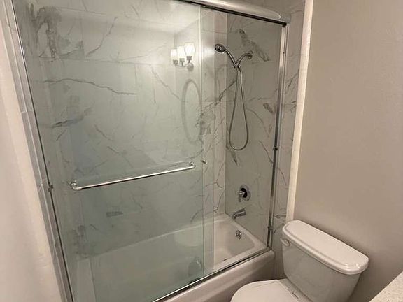4th image of 848 S Holt Ave APT 206