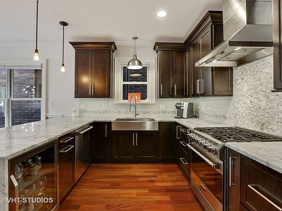 5th image of 3713 N Ashland Ave APT 1N