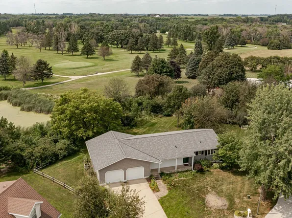 701 11th Ave NW, Dodge Center, MN 55927