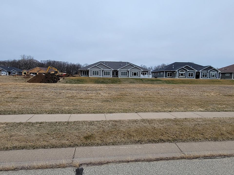 1st image of 584 Cedar Dr