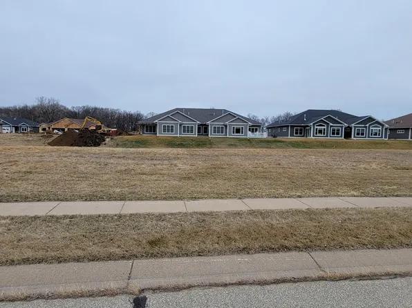 584 Cedar Dr, Lake City, MN 55041
