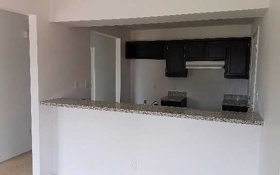 3rd image of 917 E Valle Vista Ave