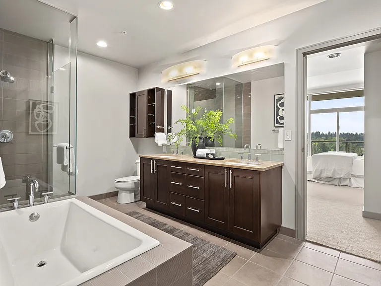 10650 NE 9th Pl #1925 — Photo 33