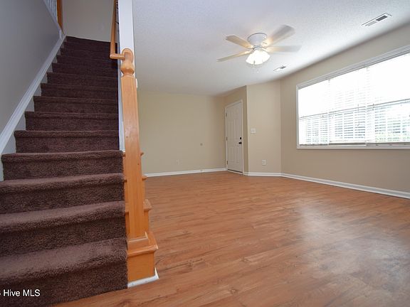 5th image of 2380 Vineyard Dr APT J1