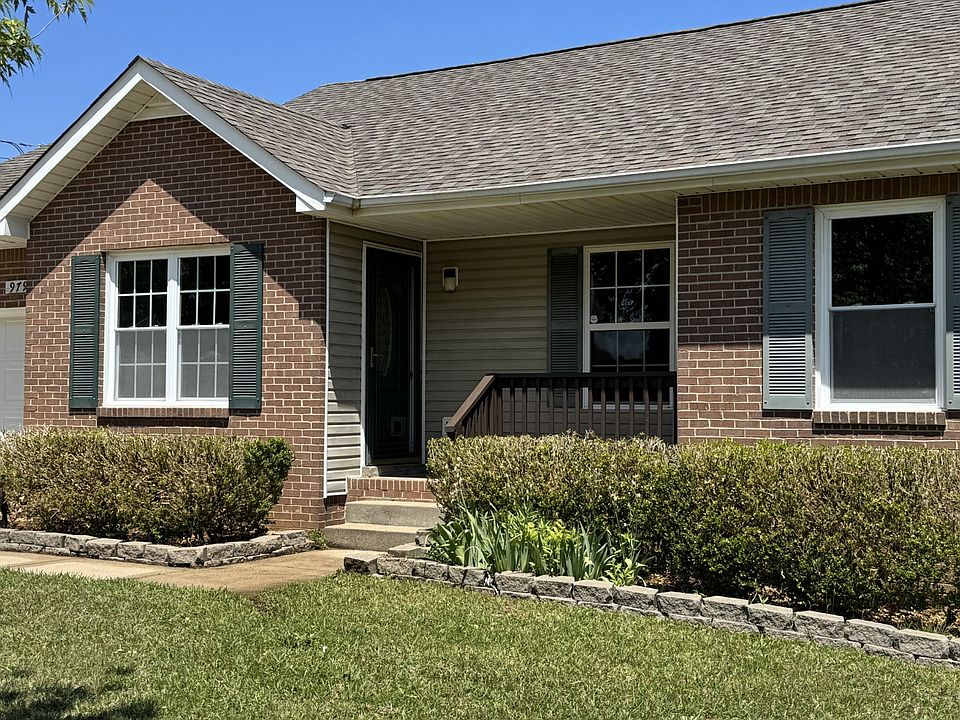 1st image of 979 Roedeer Dr