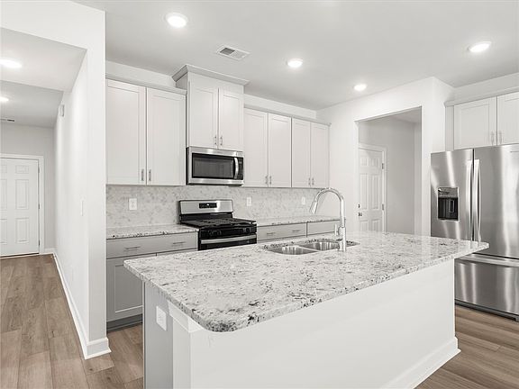 5th image of 222 Merriweather Way
