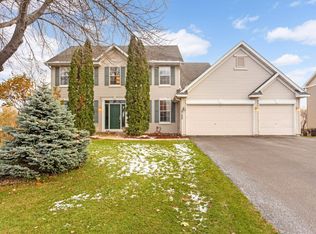 2182 Groveland Way, Shakopee, MN 55379