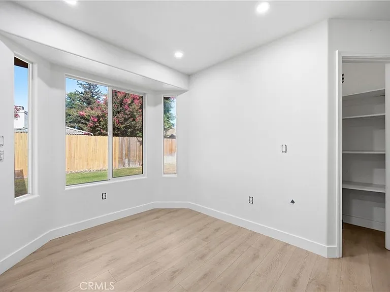 5009 Shaman Ct — Photo 15