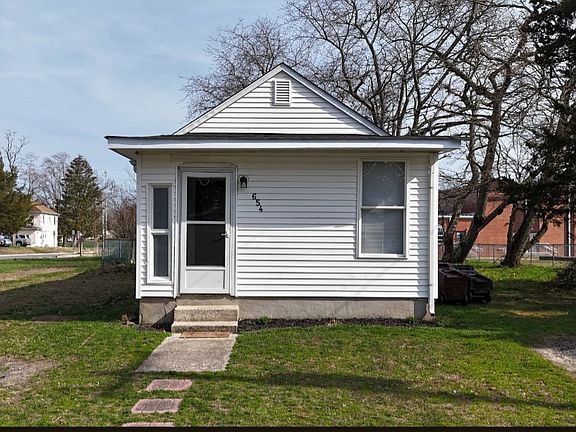 2nd image of 654 Cincinnati Ave