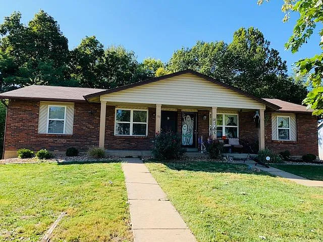 2 bed, 1000 sqft, $1,200 — Photo 1