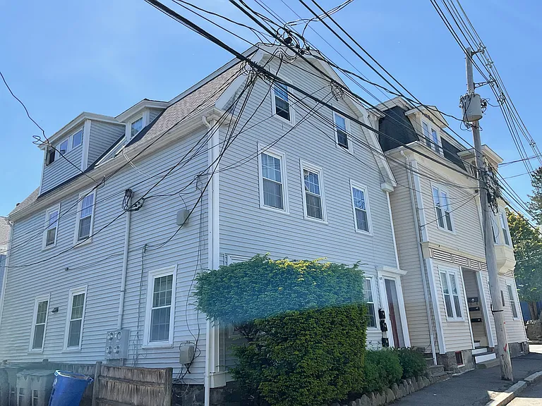 272 Washington St #1 — Photo 10