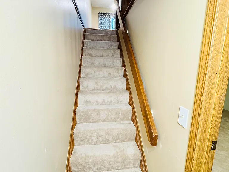 stairs to basement
