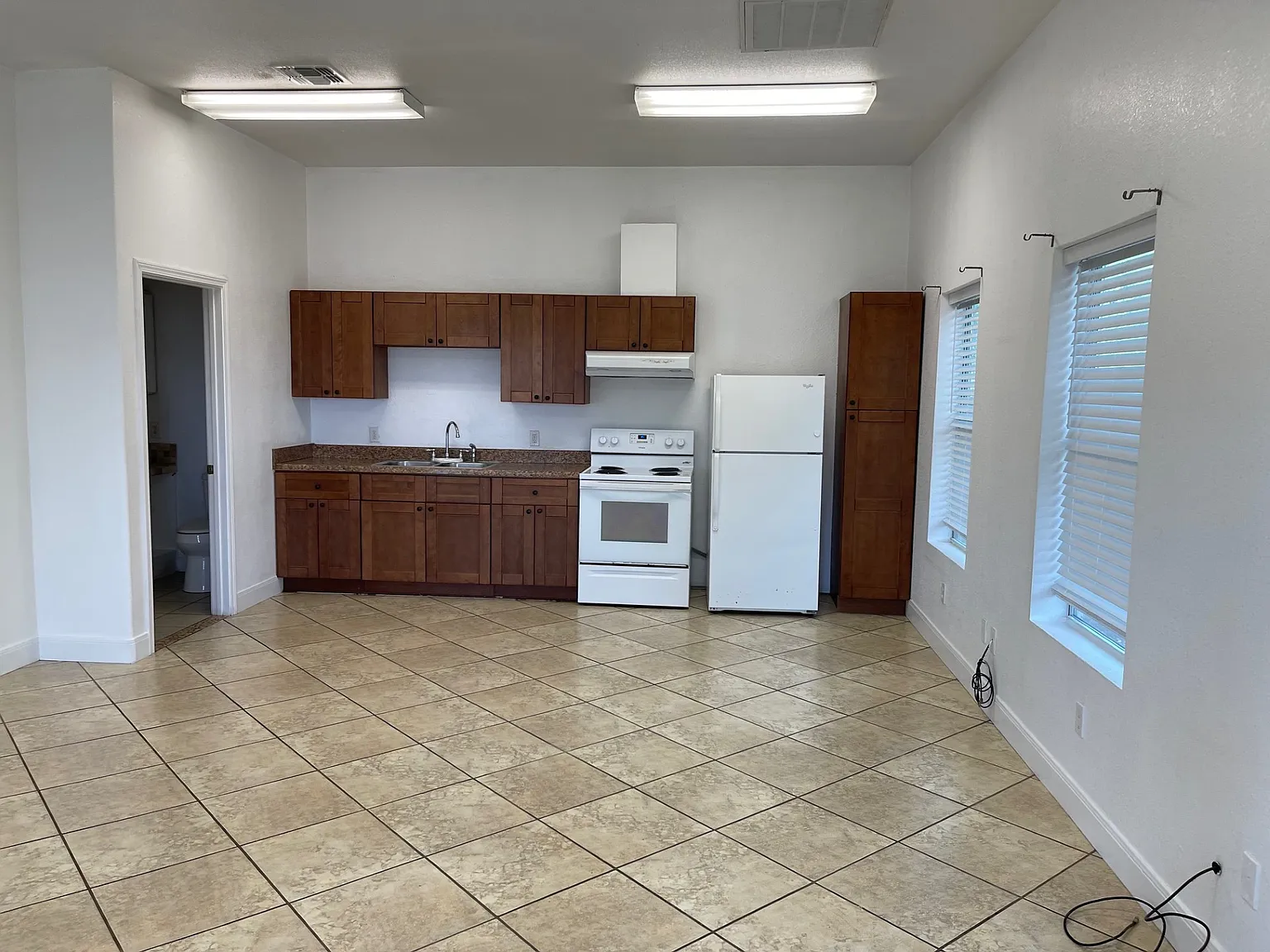 Studio, 450 sqft, $750 — Photo 4
