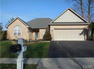 3193 Brynwood Dr, Whitehall, PA 18052