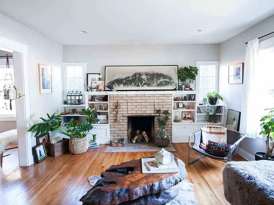 1st image of 563 E Cascade Ave