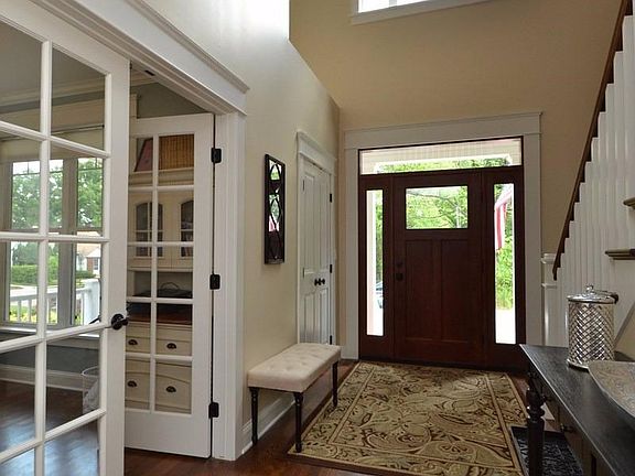 4th image of 506 Glendale Cir