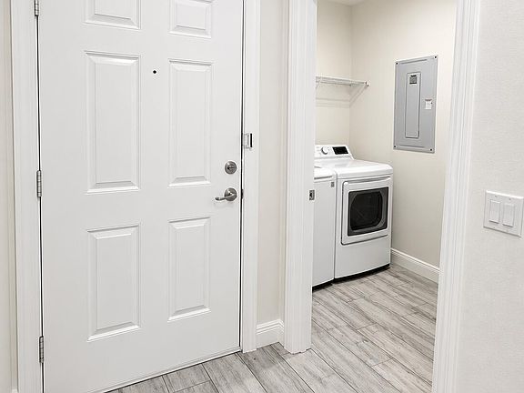 4th image of 9391 SW LIGORIO Way