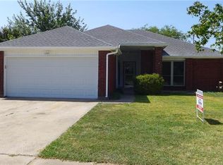 6644 Hightower Dr, Watauga, TX 76148