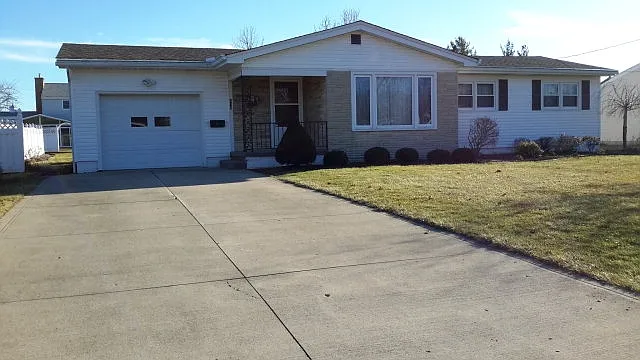 234 Maynard Ave photo 1