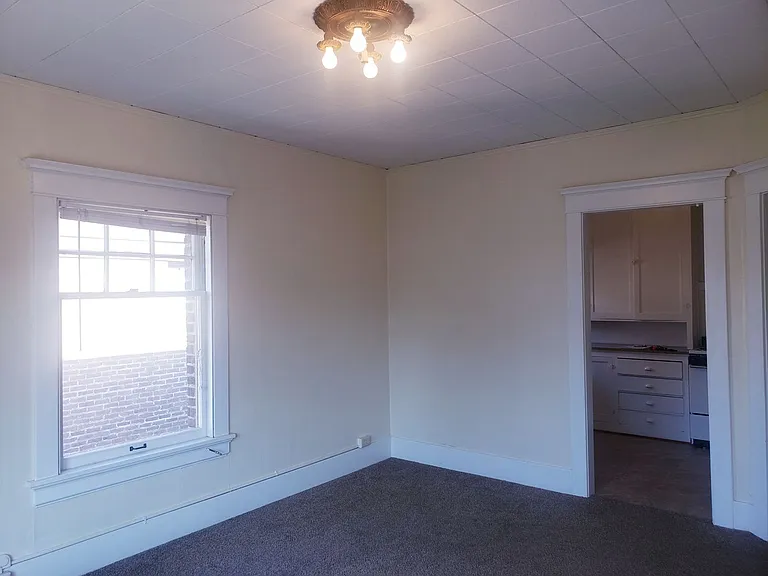 207 Yakima St — Photo 30