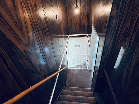 4th image of 116 W Beverly Ave