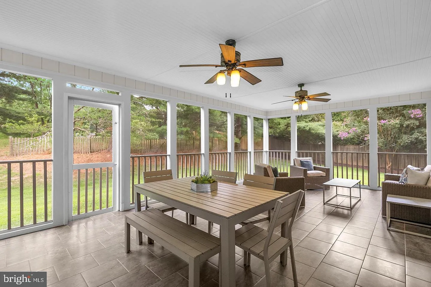 5 bed, 2935 sqft, $5,900 — Photo 4