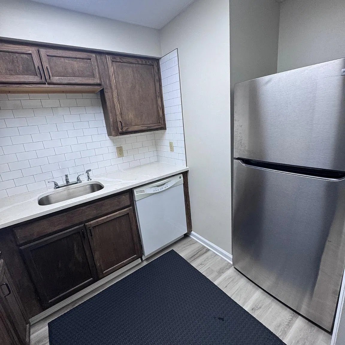 1 bed, 1.0 bath, 654 sqft, $1,800 — Photo 3