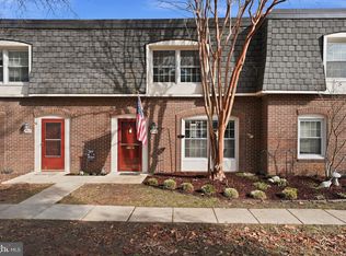 Cardinal Forest Condo, Springfield, VA 22152