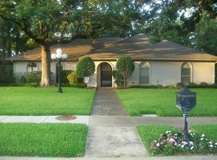 421 Cannon Dr, Hurst, TX 76054