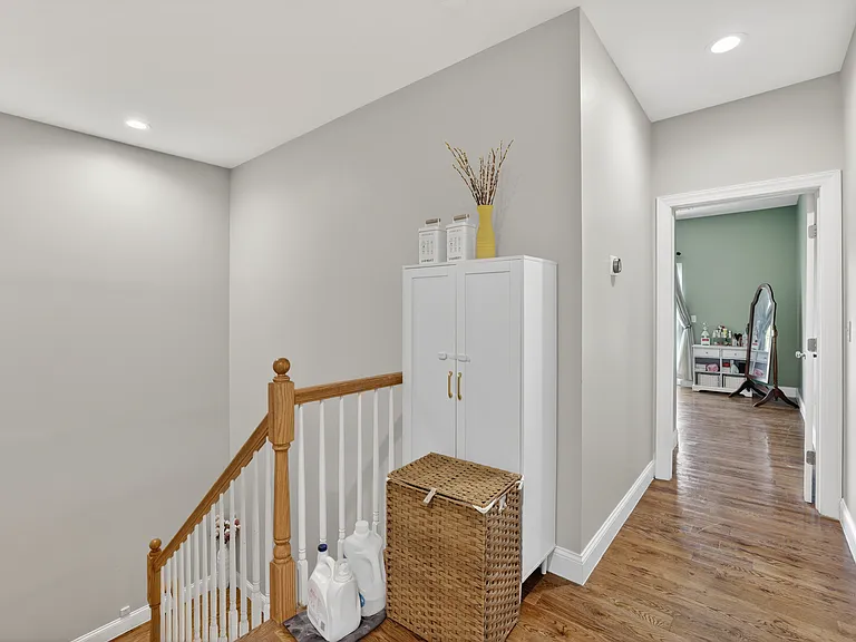 524 Harrison Ave #3 — Photo 16