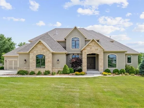 6555 W 188th St, Stilwell, KS 66085