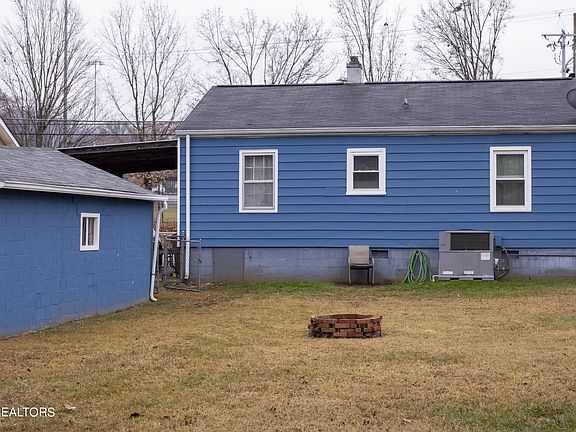 3rd image of 2029 McClung Ave