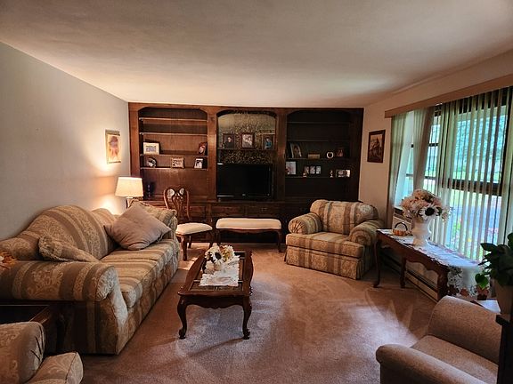 5th image of 1466 Luanna Dr