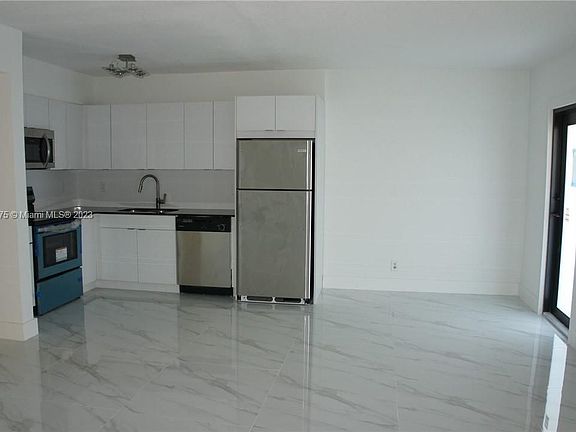 2nd image of 2140 NE 56th St APT 4