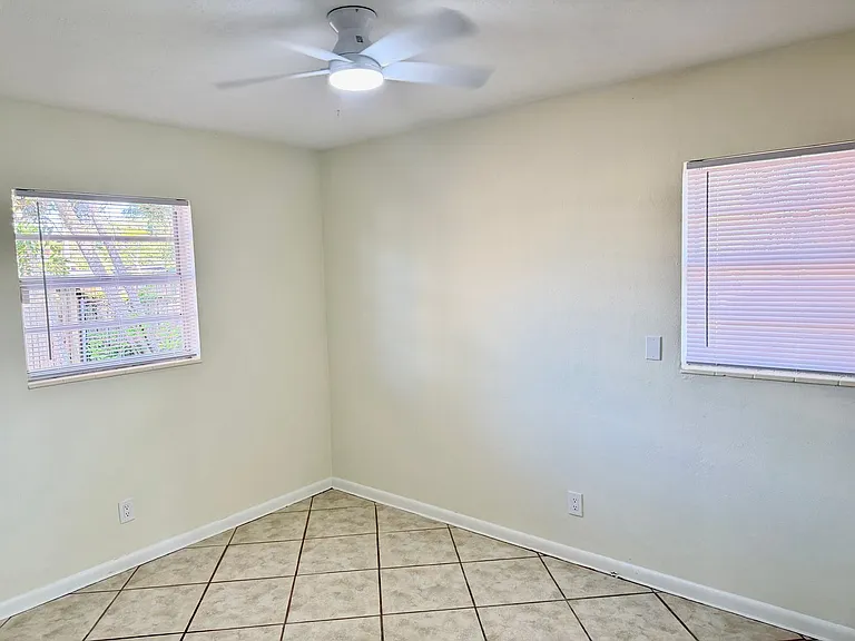 4009 W Wyoming Ave — Photo 24