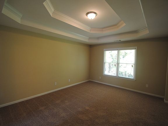 5th image of 2938 Neese Dr SW