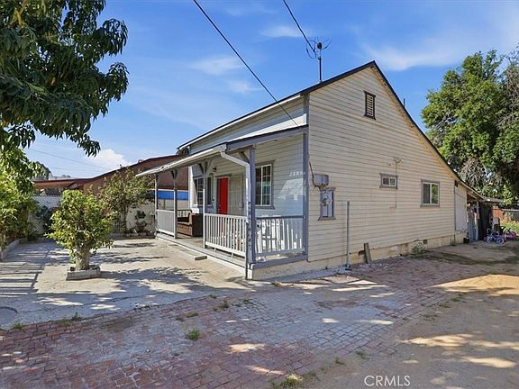 4th image of 245 Commercial Ave