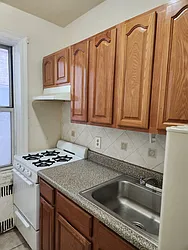 Rented by NYC LUXURY APT RENTALS CO LLC