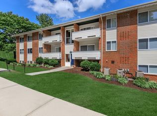 200 Hampton Ct #B0405, Blacksburg, VA 24060