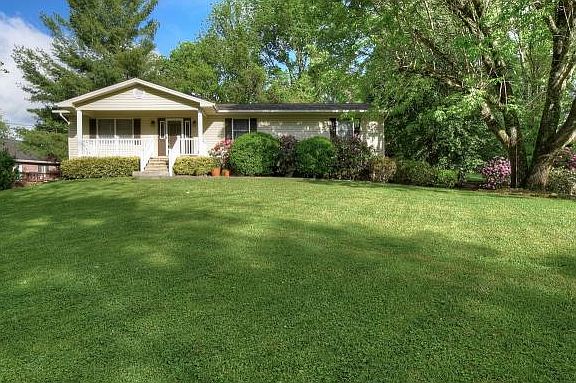 2nd image of 109 Park Ct