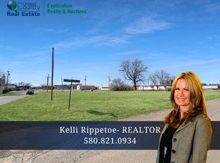 119 E Greer Ave, Sayre, OK 73662